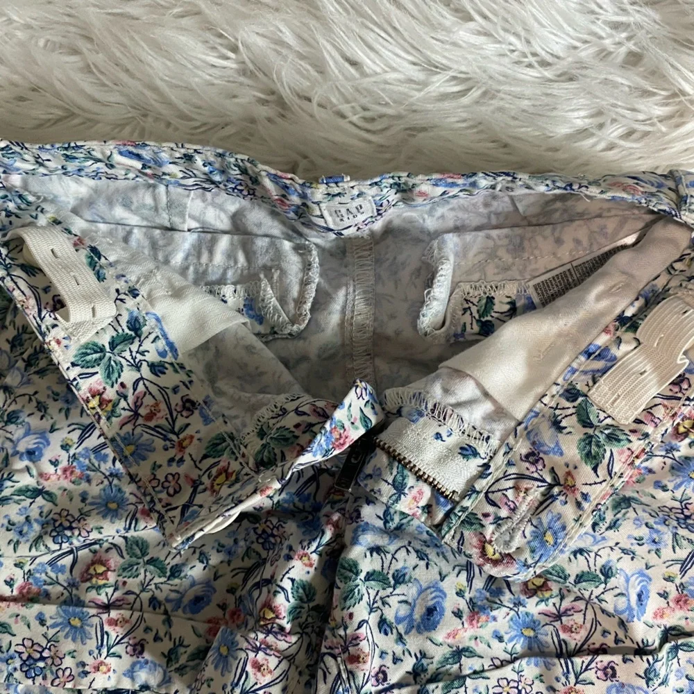 GAP girls floral shirts sz5